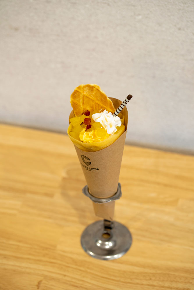 お芋クレープの写真